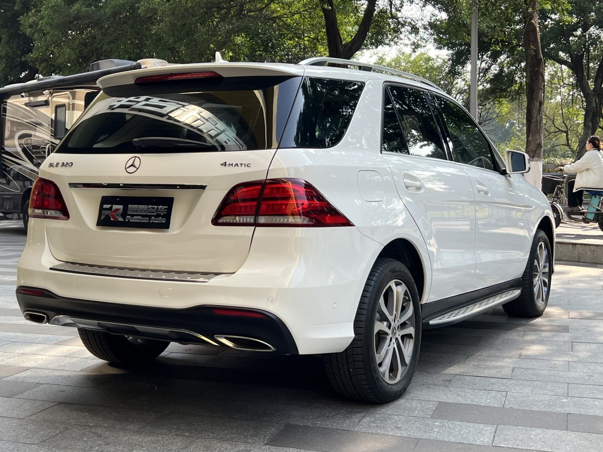 奔馳 奔馳GLE  2017款 GLE 320 4MATIC 動感型圖片