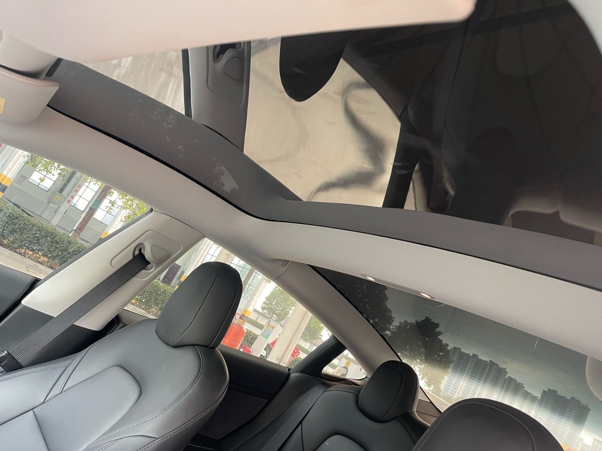 特斯拉 Model Y  2023款 后輪驅(qū)動(dòng)版圖片