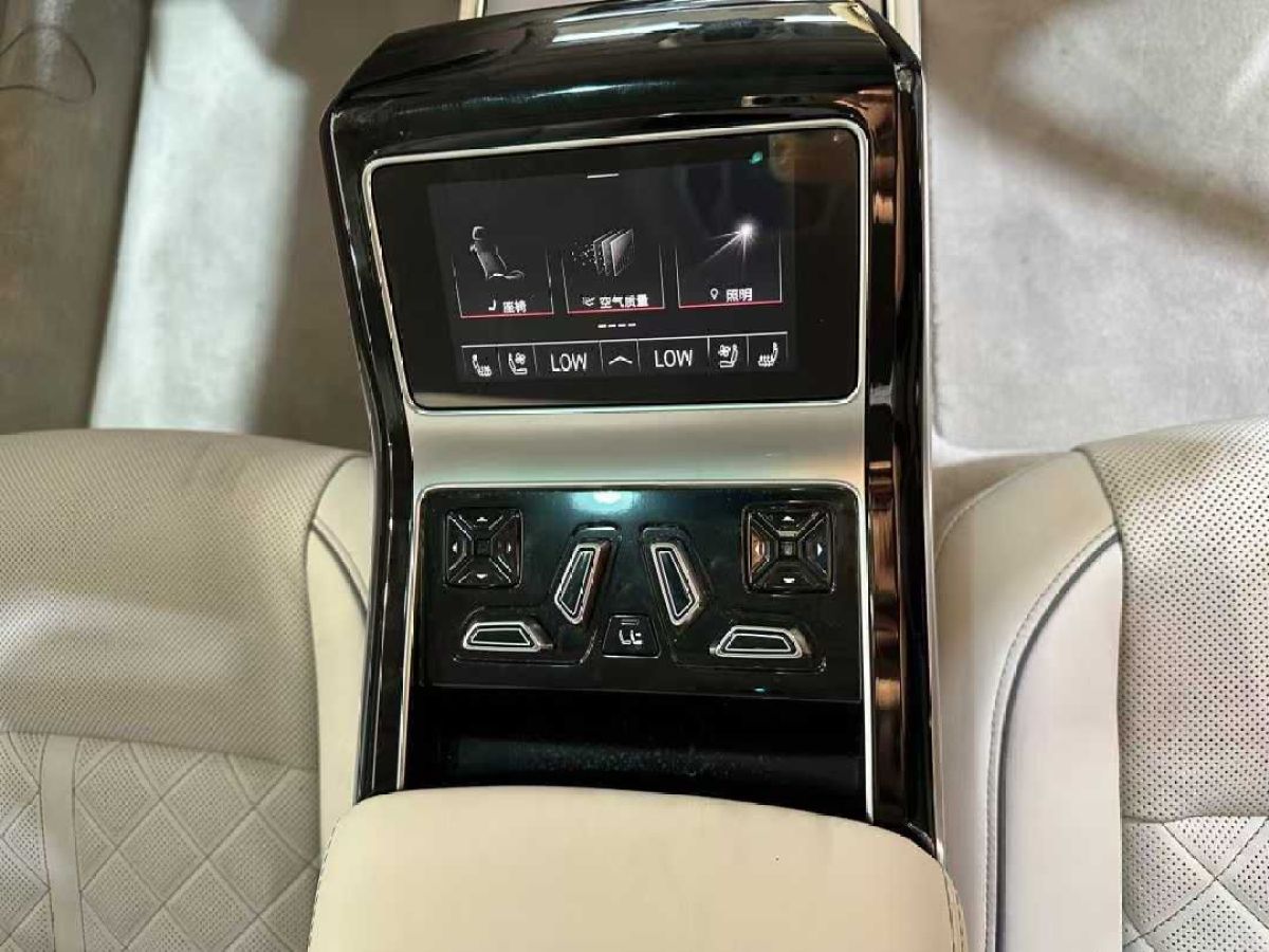 奧迪 奧迪A8  2023款 A8L 60 TFSI quattro圖片