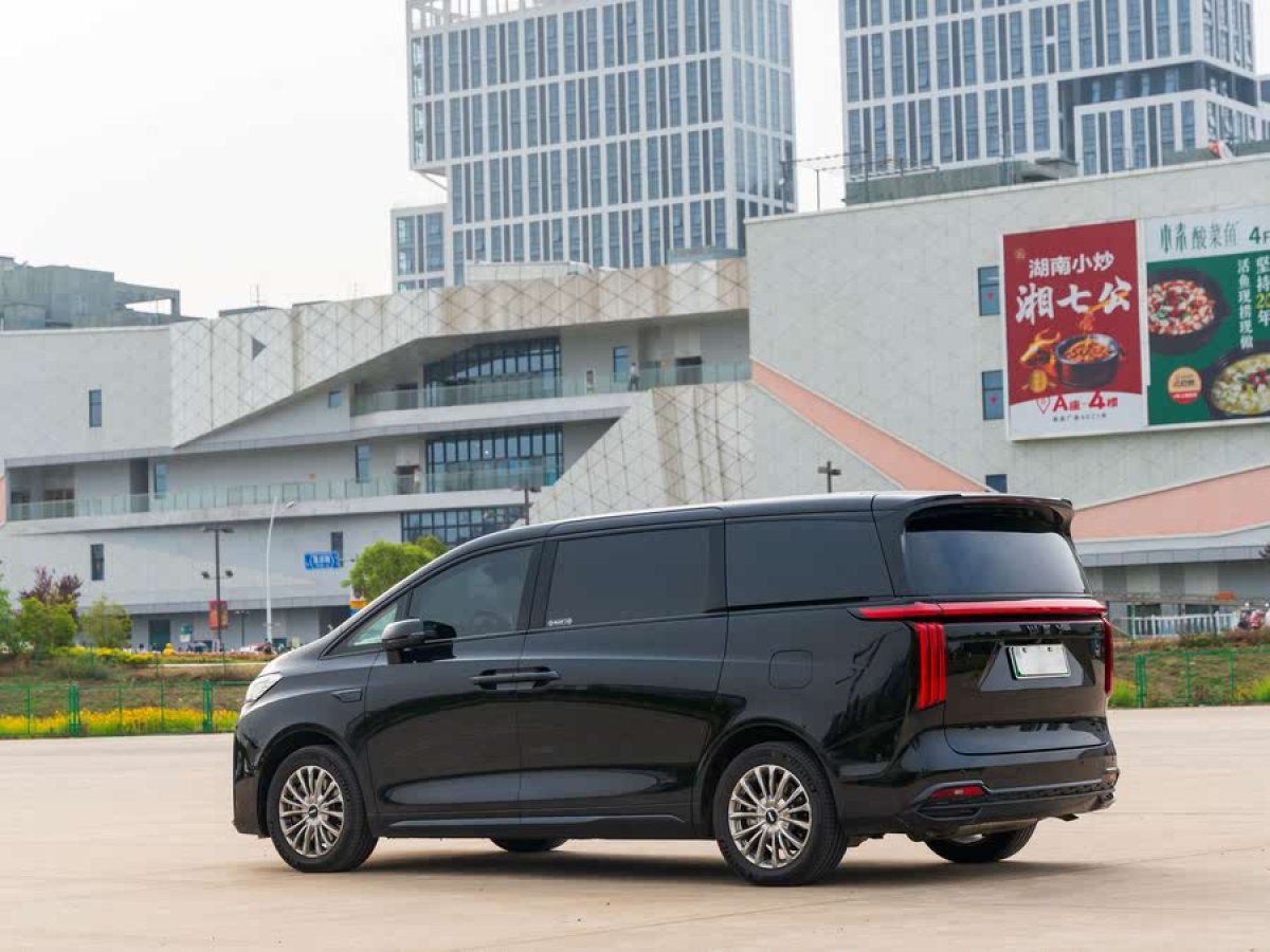 車(chē)馳 車(chē)馳V-Class  2024款 2.0T 蘭馳牌巴菲特旗艦版圖片