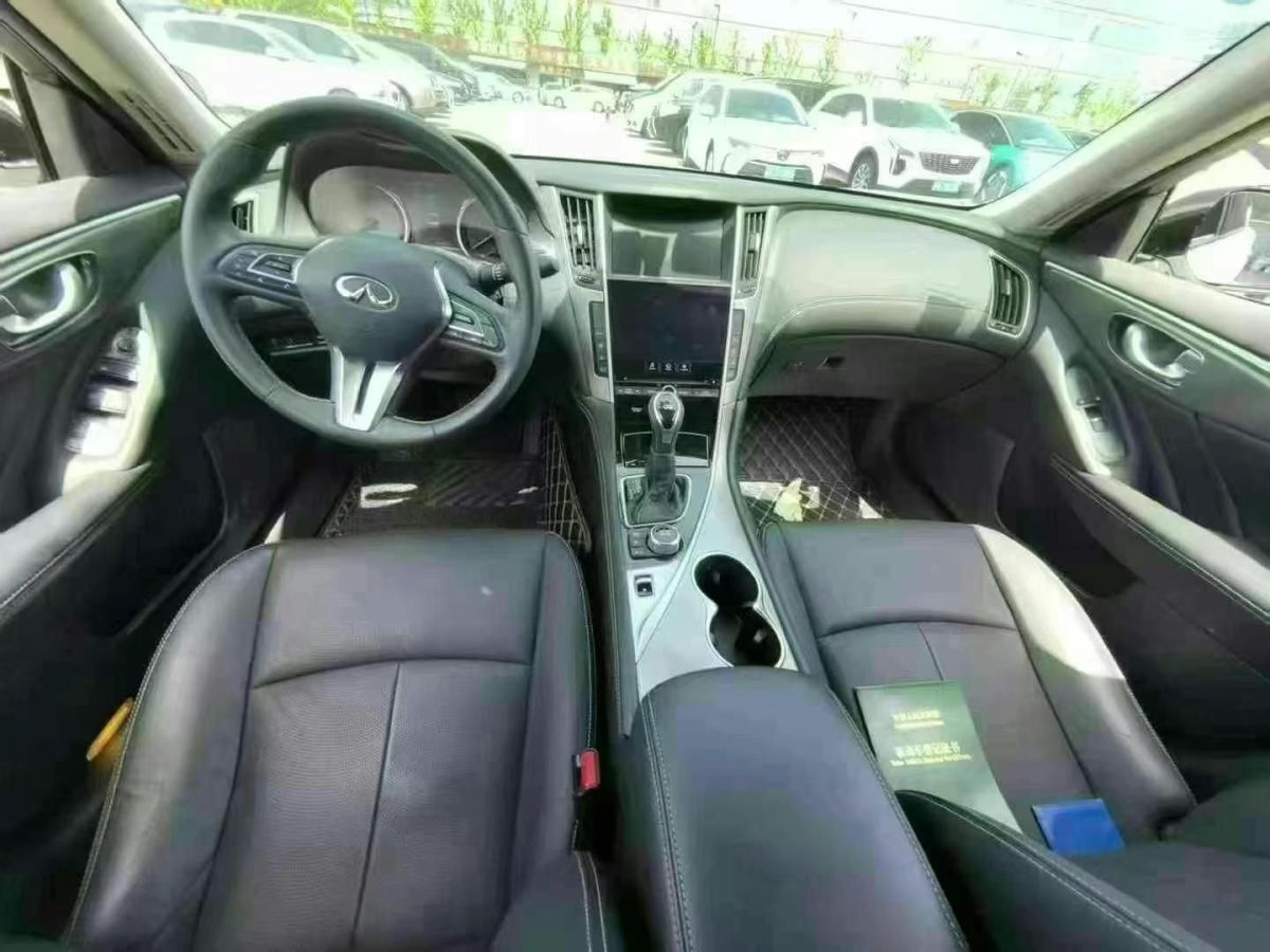 英菲尼迪 Q50L  2020款 2.0T 30周年限量版圖片