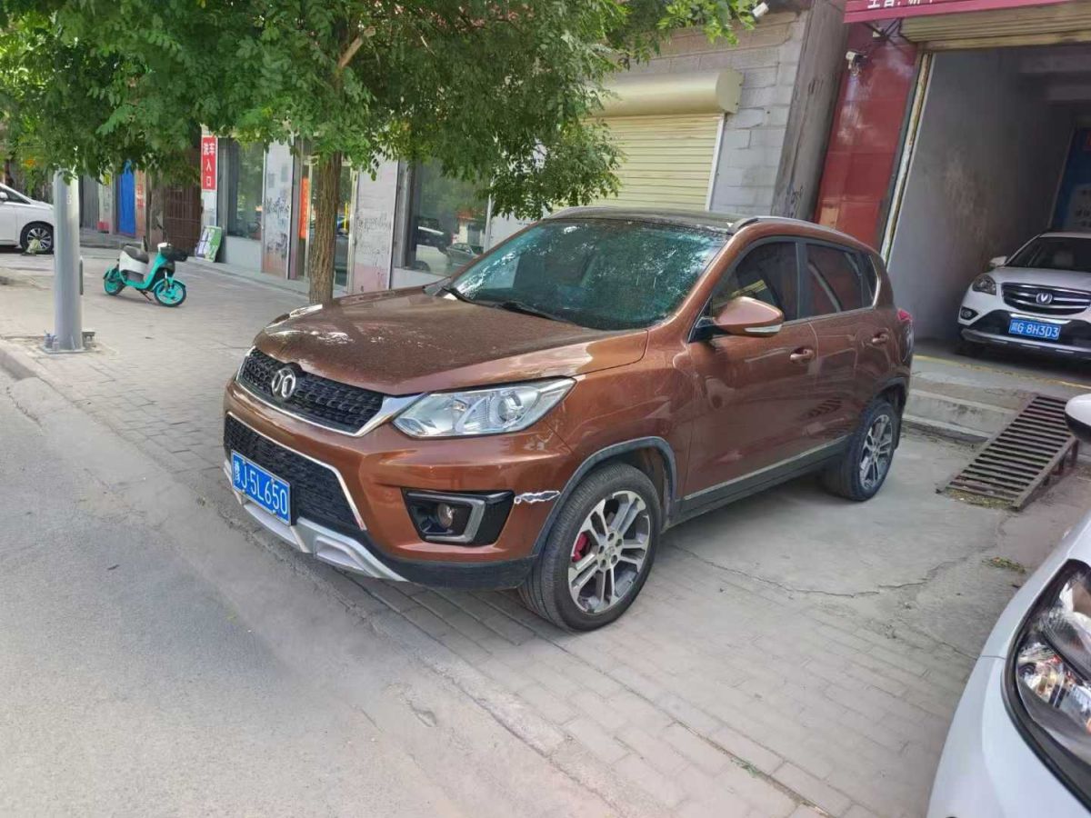 北汽昌河 Q35  2018款 1.5L 手動(dòng)炫彩版圖片