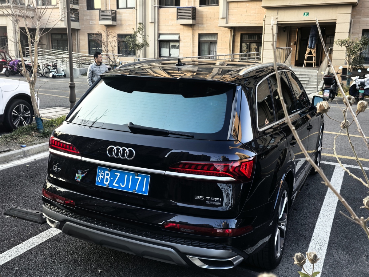 奧迪 奧迪Q7  2024款 55 TFSI quattro S line尊貴型圖片