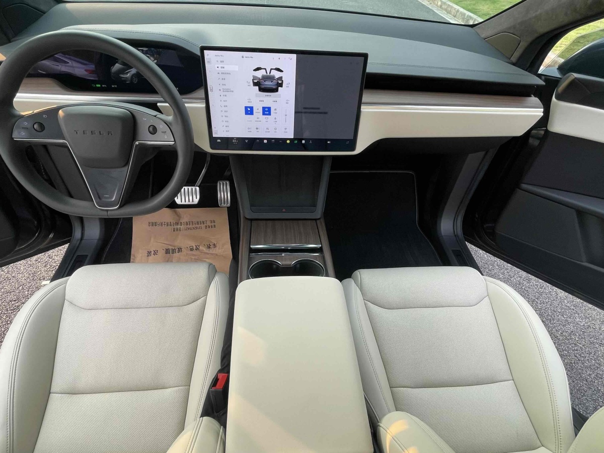 特斯拉 Model X  2023款 雙電機(jī)全輪驅(qū)動(dòng)版圖片