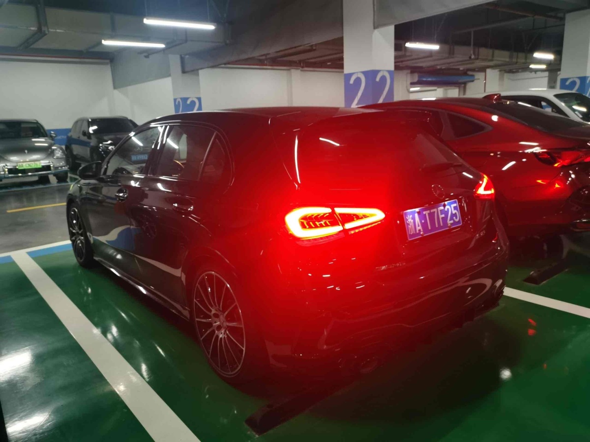 奔馳 奔馳A級(jí)AMG  2020款 AMG A 35 4MATIC圖片