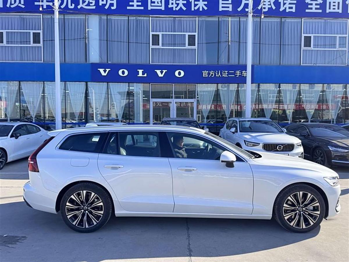 沃爾沃 V60  2024款 B5 智遠豪華版圖片