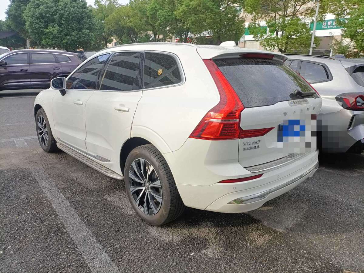 沃爾沃 XC60  2023款 B5 四驅(qū)智遠(yuǎn)豪華版圖片