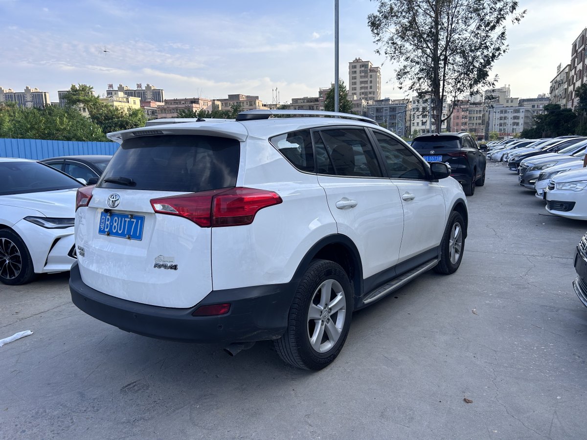 2013年10月豐田 RAV4  2018款 榮放 2.0L CVT兩驅(qū)都市版