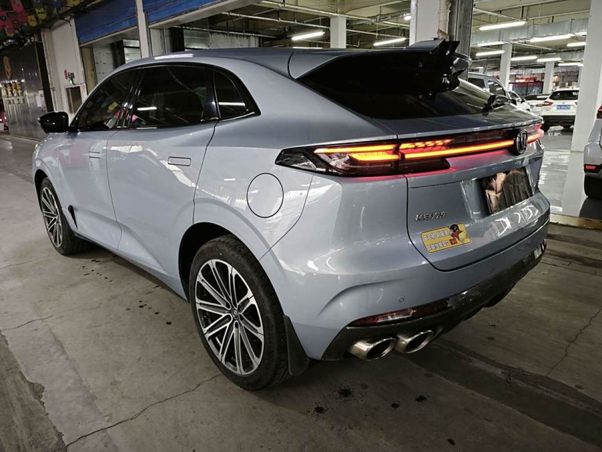 長(zhǎng)安 長(zhǎng)安UNI-K  2021款 2.0T 尊貴型圖片