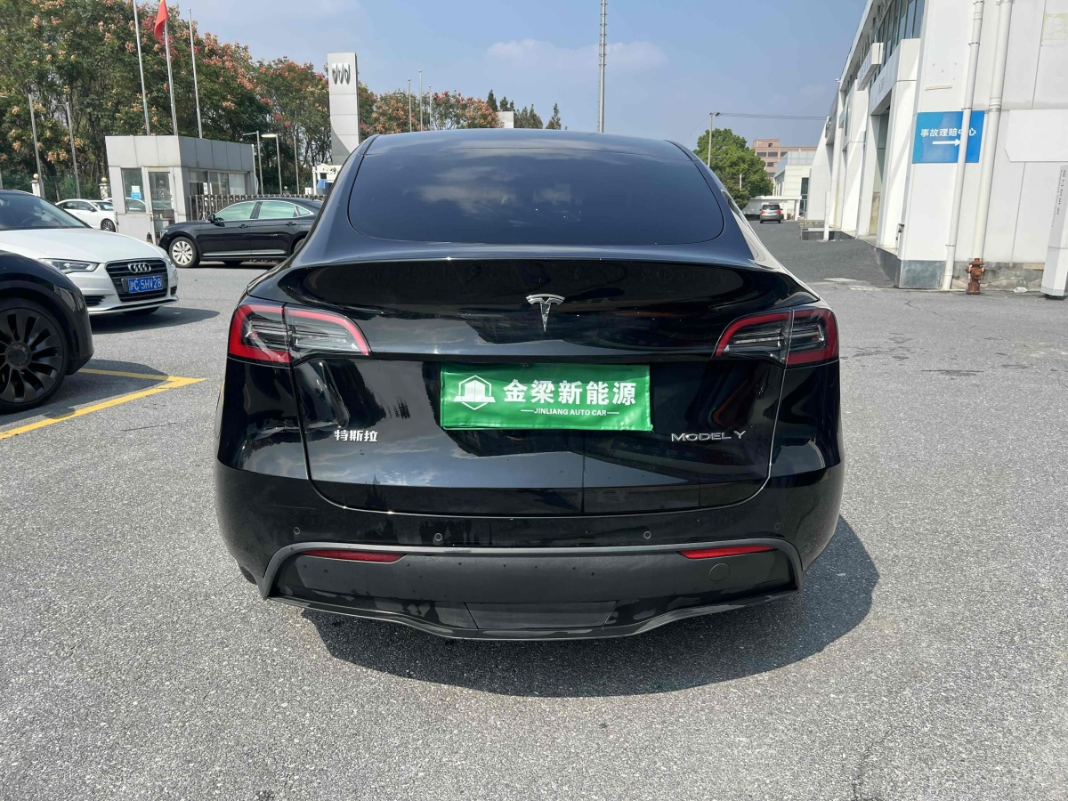 特斯拉 Model Y  2022款 后輪驅(qū)動版圖片