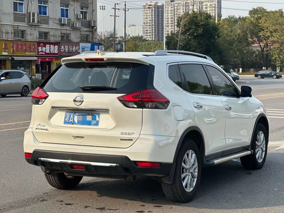 2019年4月日产 奇骏  2019款 2.0L CVT智联舒适版 2WD