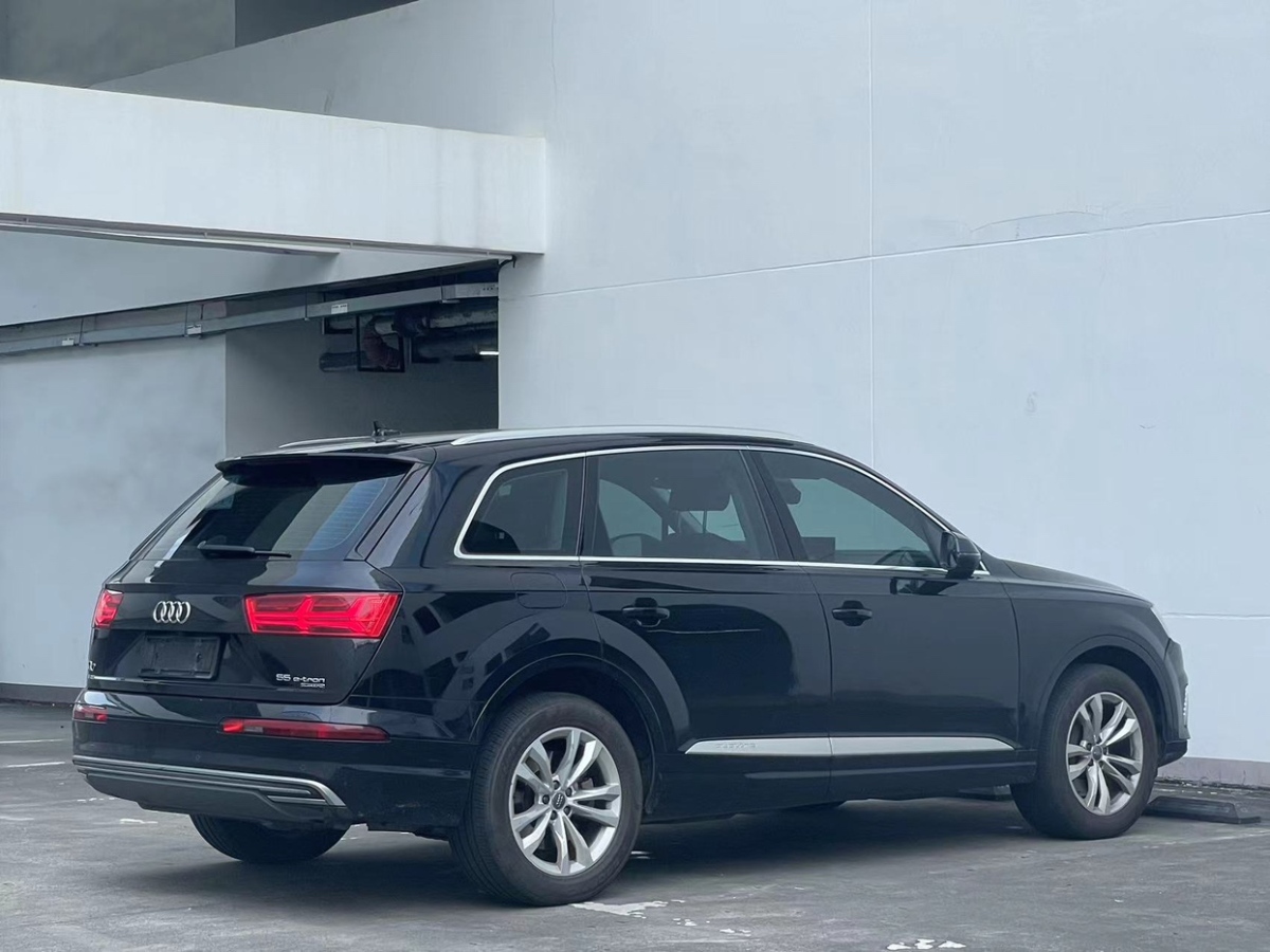 2019年00月奧迪 奧迪Q7新能源  2019款 55 e-tron