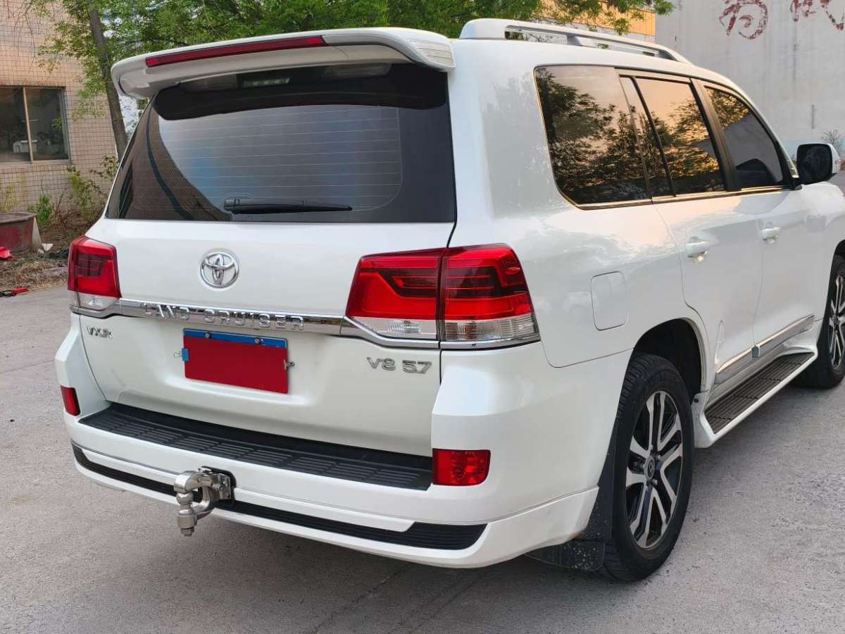 豐田 蘭德酷路澤  2018款 5.7L VX-R 12氣 底升(中東版)圖片