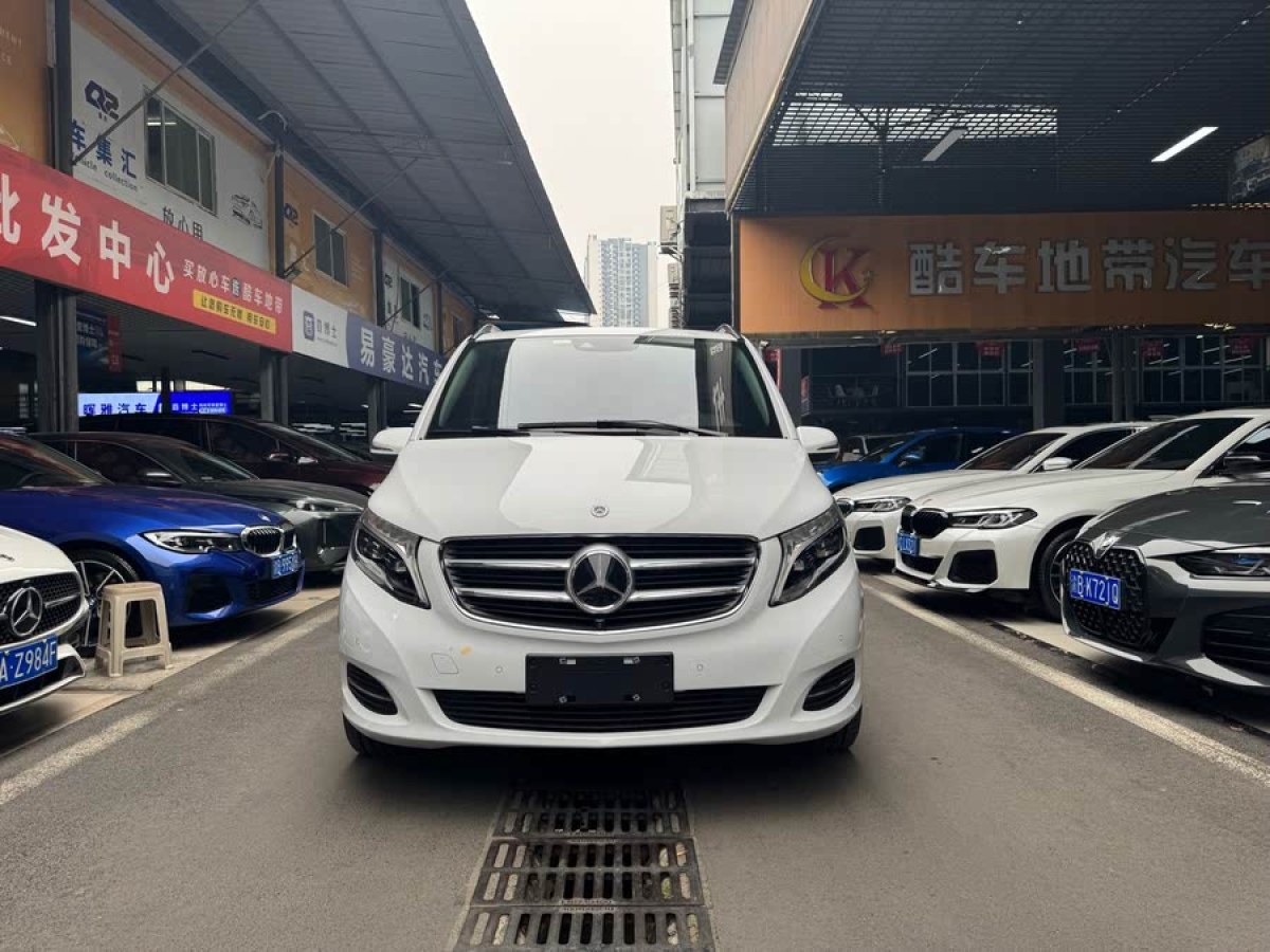 奔馳 V級  2018款 V 260 L 尊貴加長版 國VI圖片