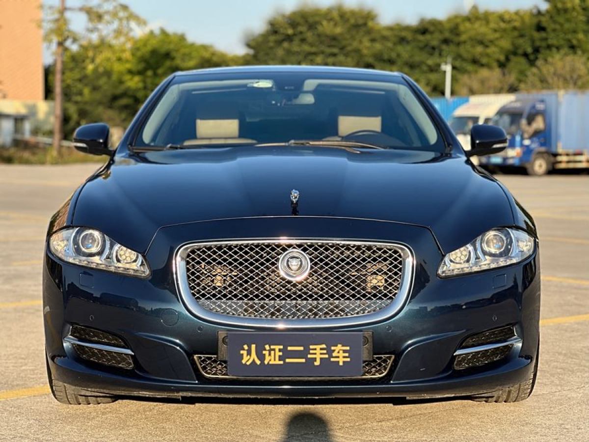 捷豹 XJ  2012款 XJL 3.0 全景商務(wù)版圖片