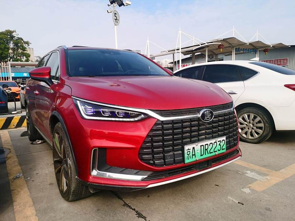 比亞迪 唐新能源  2019款 EV600D 四驅(qū)智聯(lián)創(chuàng)領(lǐng)型 5座圖片