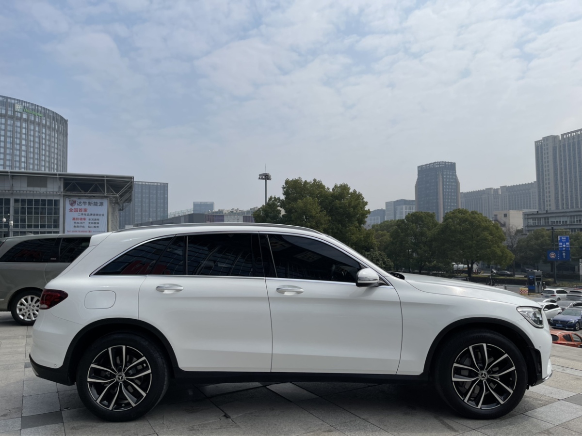 奔馳 奔馳GLC  2022款 改款二 GLC 260 L 4MATIC 豪華型圖片