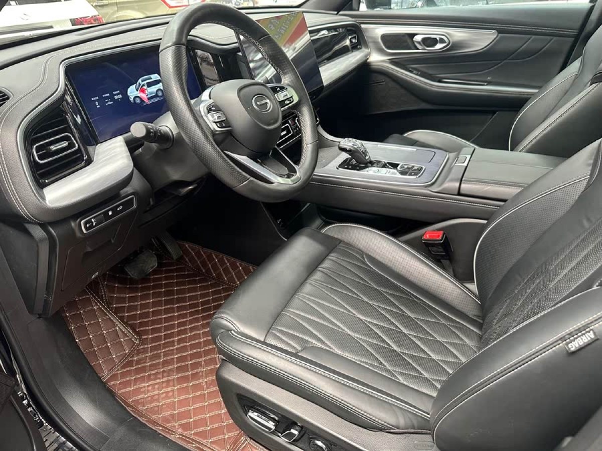 廣汽傳祺 GS8  2024款 領(lǐng)航系列 2.0TGDI 兩驅(qū)豪華智聯(lián)版圖片