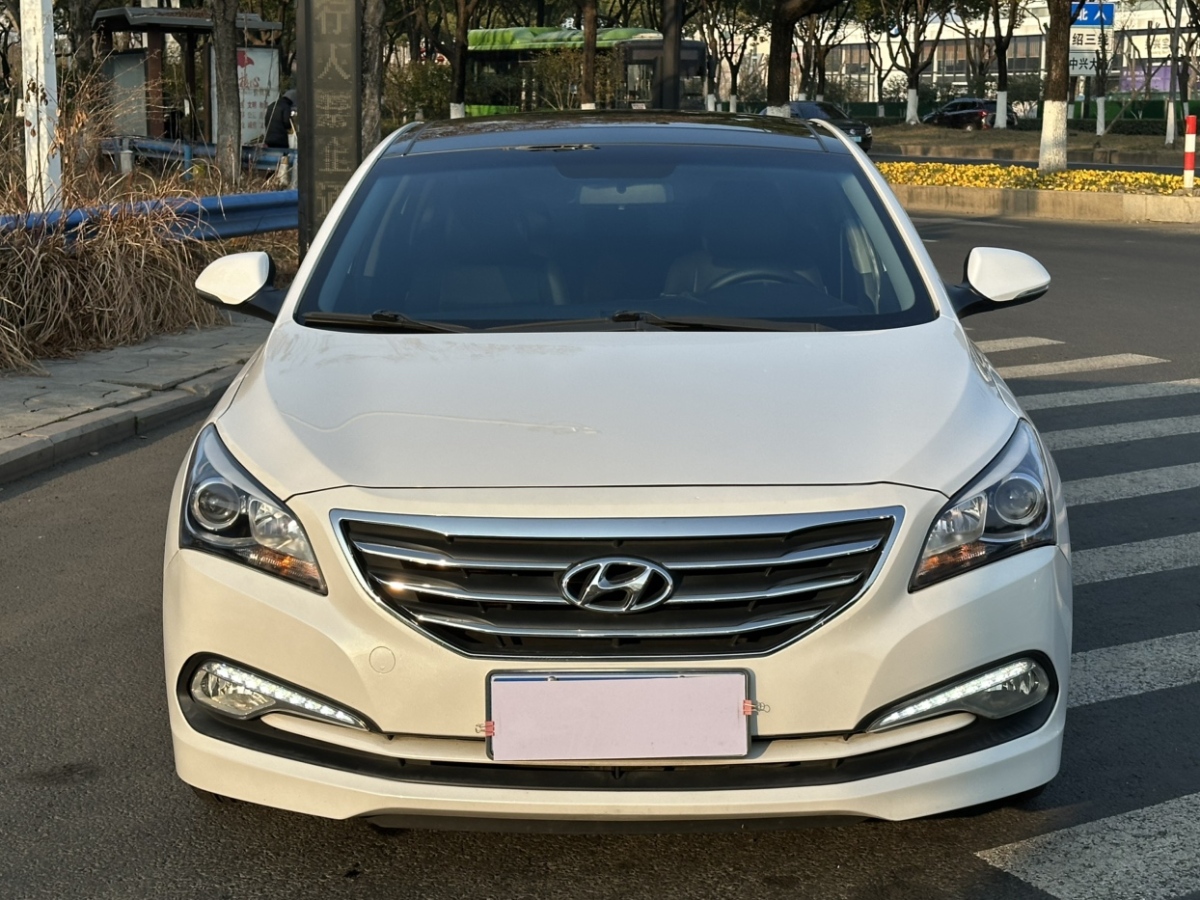 2014年4月現(xiàn)代 名圖  2014款 1.8L 自動尊貴型DLX