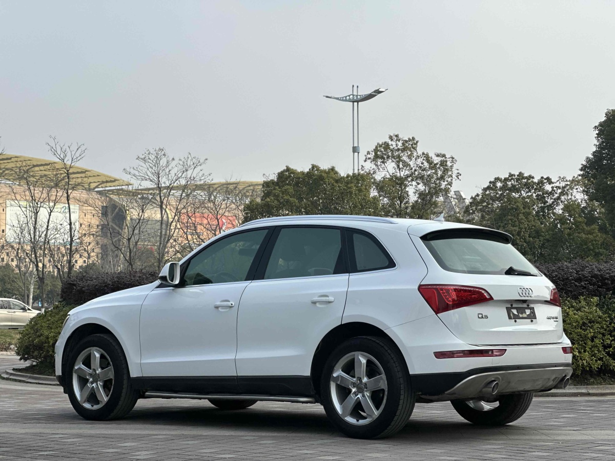 奧迪 奧迪Q5  2013款 40 TFSI 技術(shù)型圖片