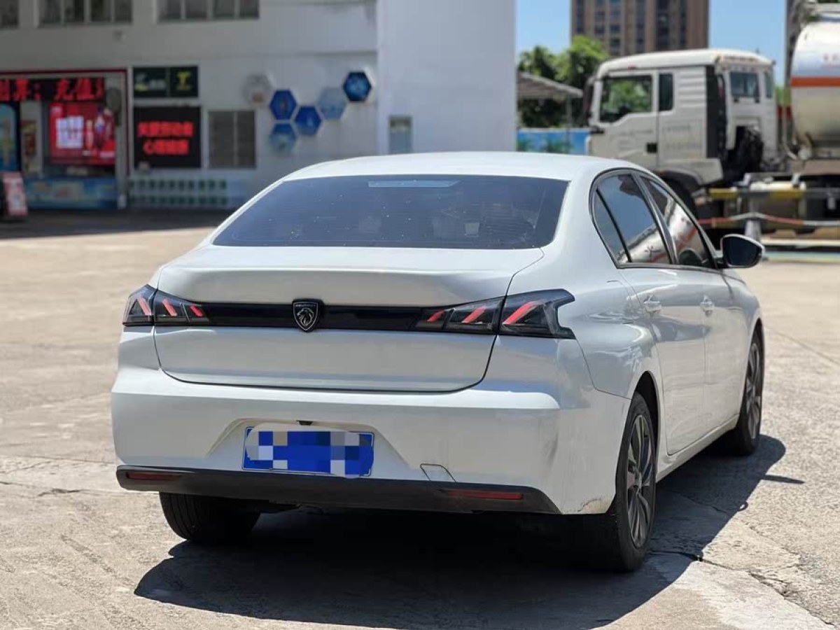 標(biāo)致 408  2022款 1.6T 進(jìn)取版圖片