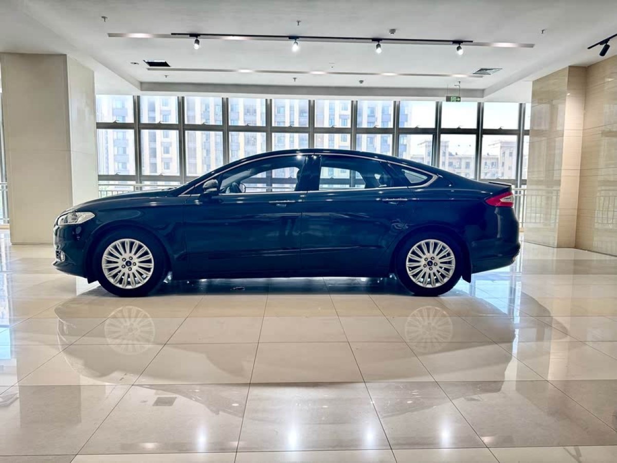 福特 蒙迪歐  2013款 2.0L GTDi200時(shí)尚型圖片