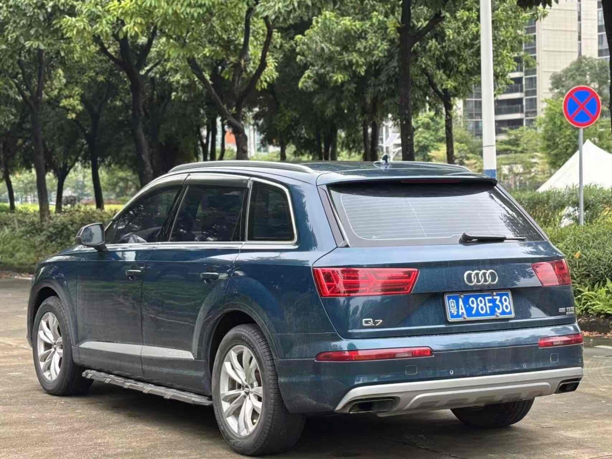 2019年9月奧迪 奧迪Q7  2019款 55 TFSI 技術(shù)型