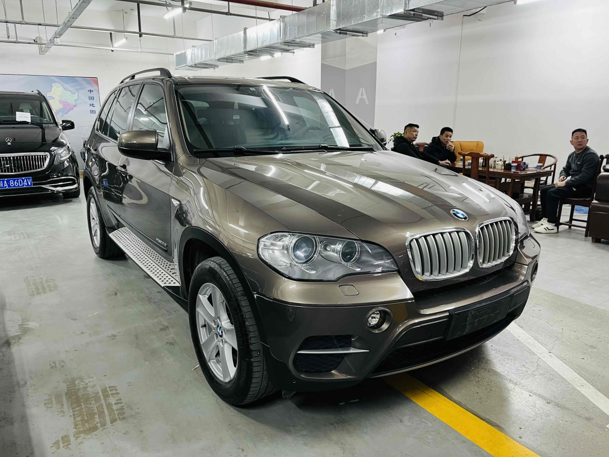 寶馬 寶馬X5  2011款 xDrive35i 領(lǐng)先型圖片