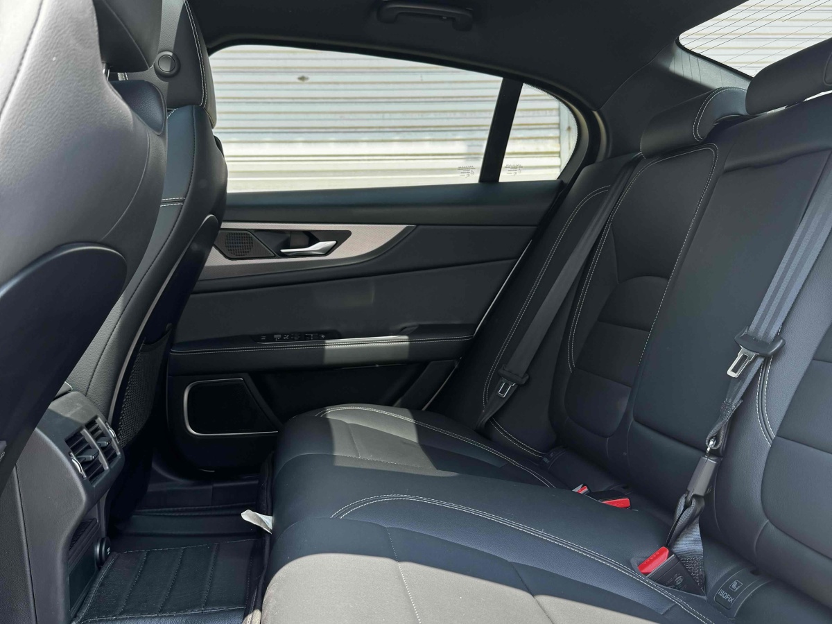 捷豹 XEL  2018款 2.0T 200PS 尊享版圖片