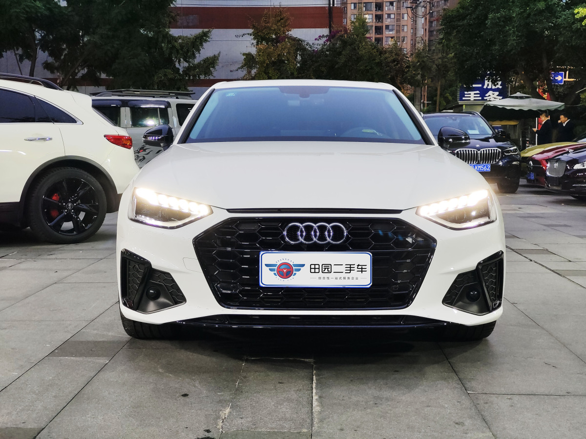 奧迪 奧迪A4L  2022款 40 TFSI 豪華動(dòng)感型圖片