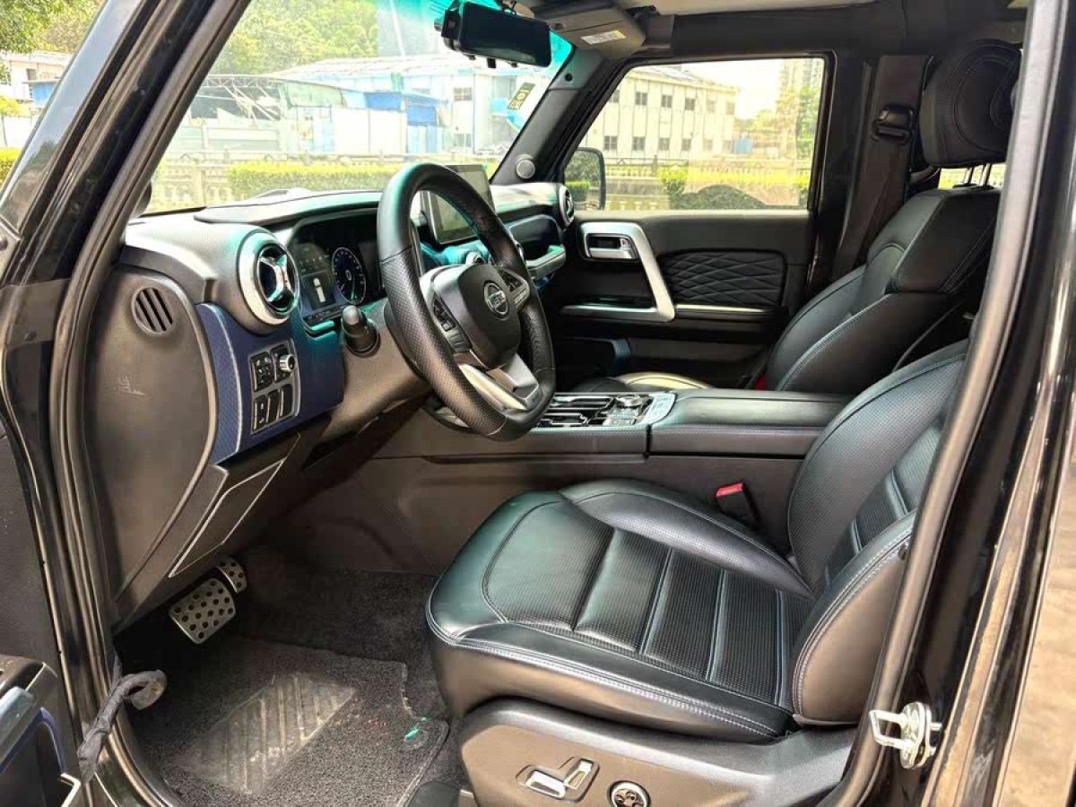 北京 BJ40  2018款 PLUS 2.3T 自動四驅(qū)旗艦版圖片