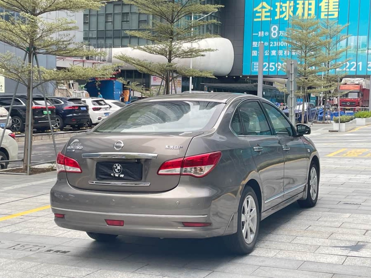 日產(chǎn) 軒逸  2009款 1.6XL 自動豪華天窗版圖片