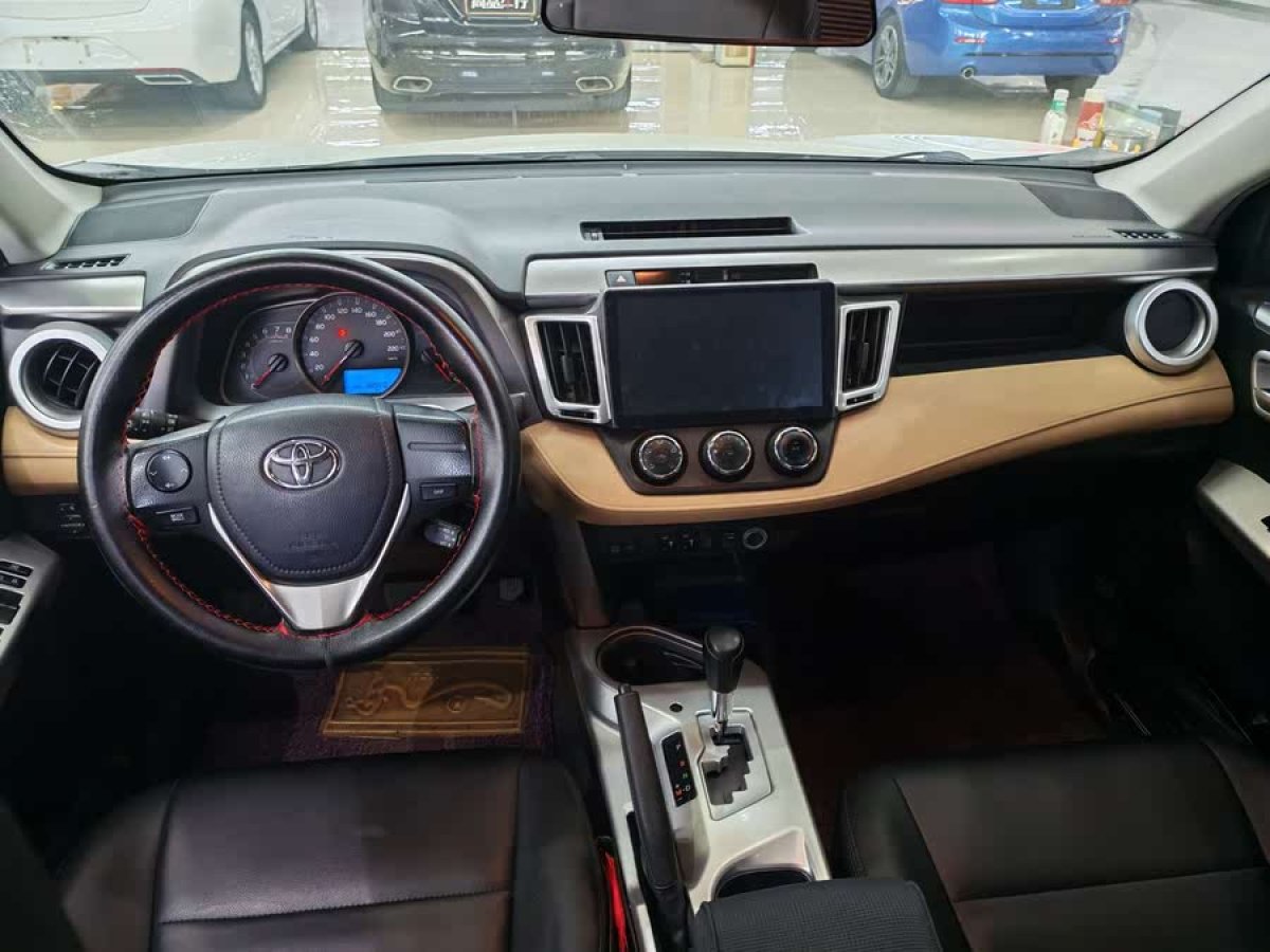 豐田 RAV4榮放  2016款 2.0L CVT兩驅(qū)都市版圖片
