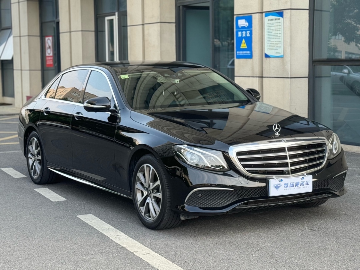 奔驰 奔驰E级  2018款 E 300 L 运动豪华型图片