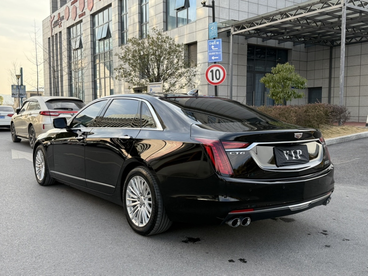 凱迪拉克 CT6  2023款 28T 豪華型圖片