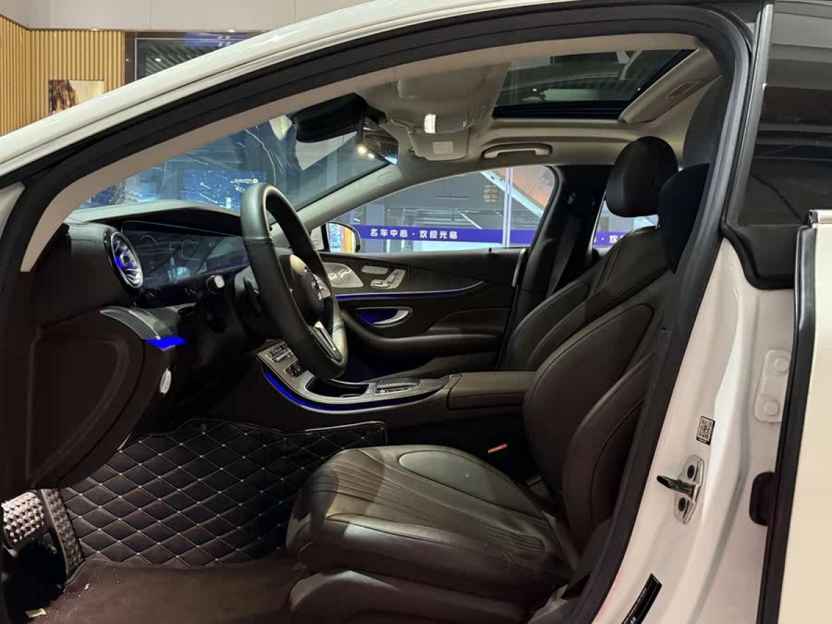 奔馳 奔馳CLS級(jí)  2021款 改款 CLS 300 豪華型圖片