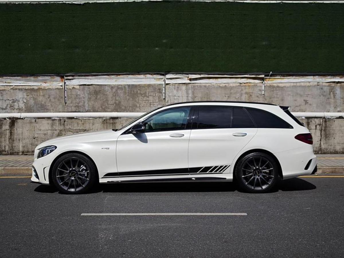 2019年10月奔馳 奔馳C級AMG  2019款 AMG C 43 4MATIC 旅行轎車 特別版