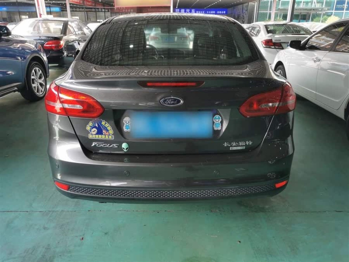 福特 ?？怂? 2015款 三廂 EcoBoost 125 自動超能風尚型圖片