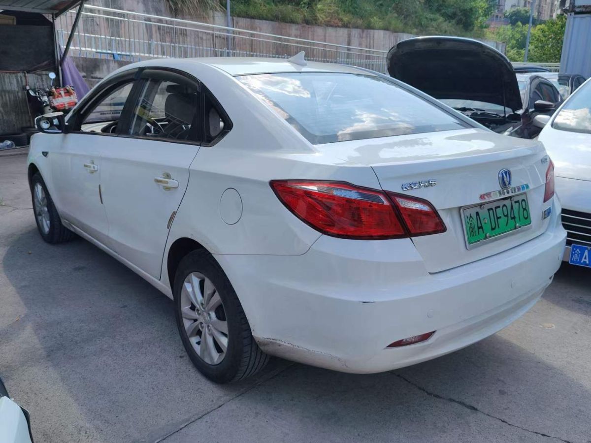 長(zhǎng)安 逸動(dòng)XT  2017款 RS 1.5T 自動(dòng)炫動(dòng)型圖片