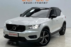 沃爾沃XC40 沃爾沃 T4 四驅(qū)智雅豪華版