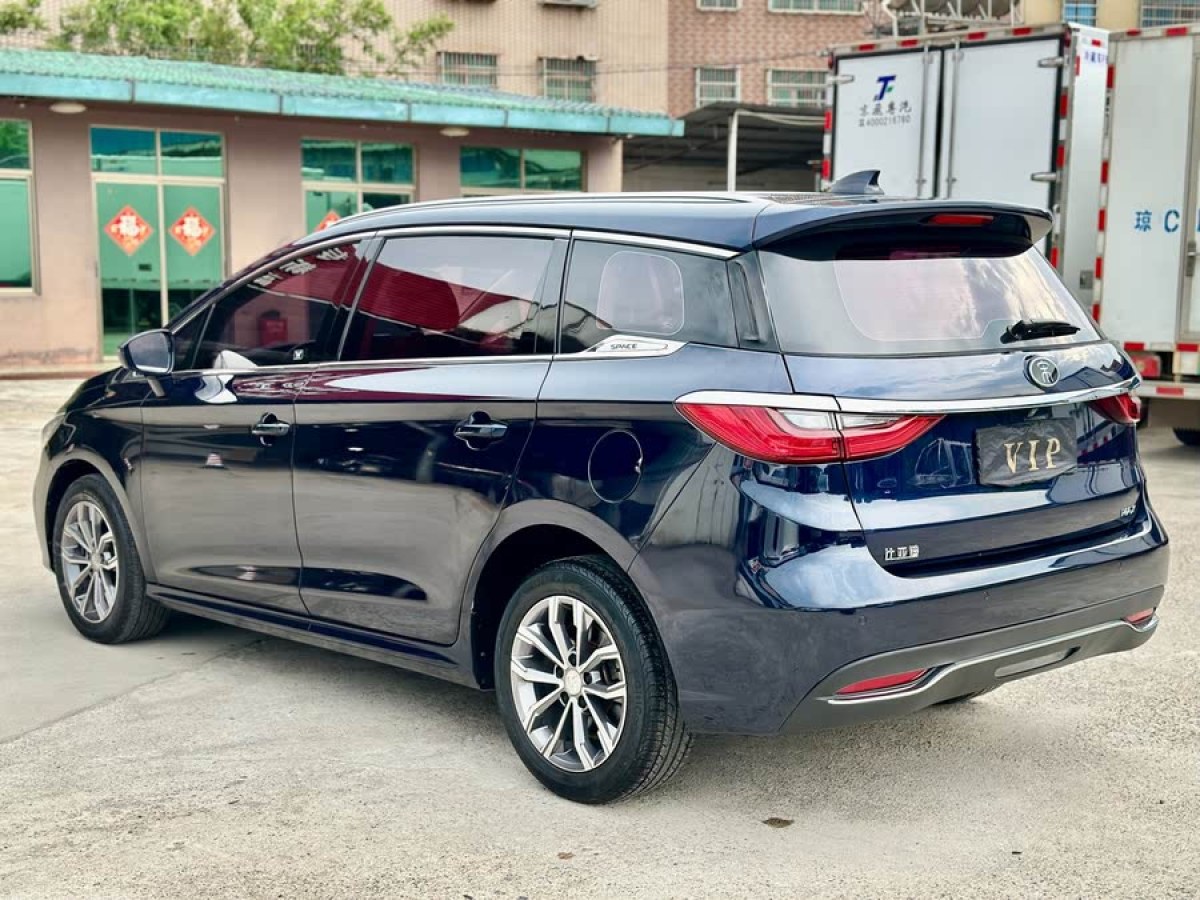 比亞迪 宋MAX  2019款 1.5T 自動智聯(lián)睿進型 6座 國V圖片