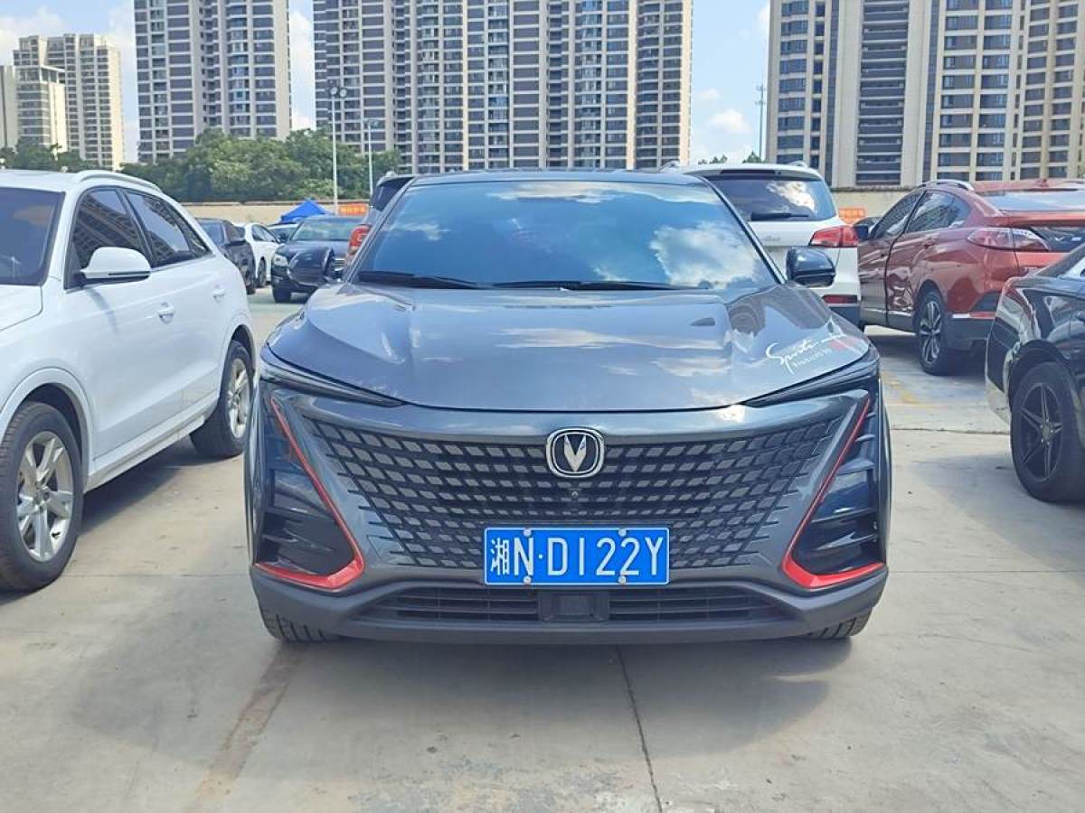 長(zhǎng)安 UNI-T  2020款 1.5T 尊貴型圖片