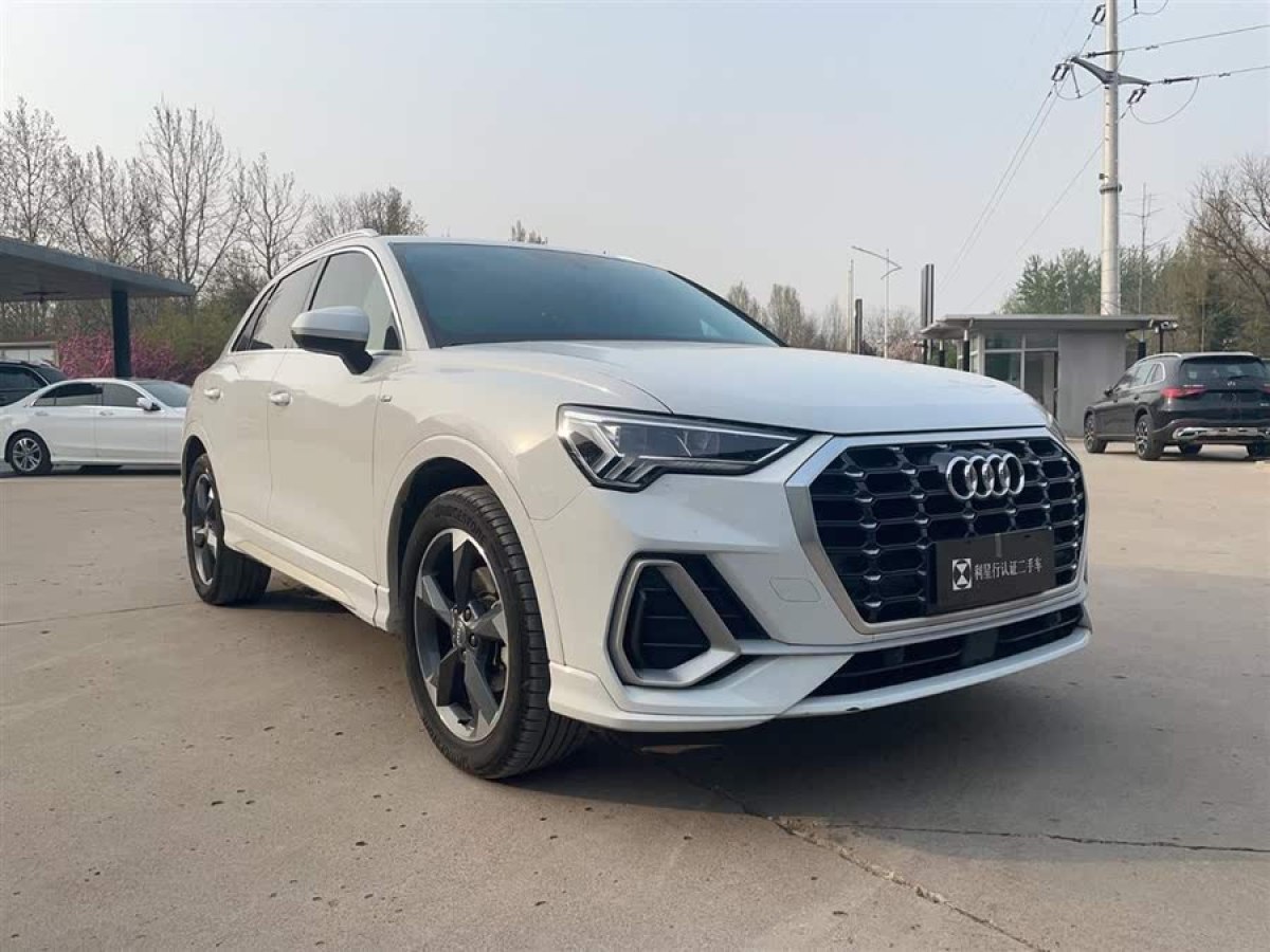奧迪 奧迪Q3  2019款  35 TFSI 時尚動感型圖片
