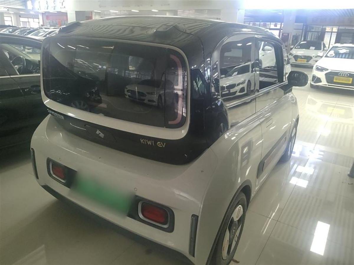 寶駿 寶駿KiWi EV  2022款 設計師輕享版 三元鋰圖片