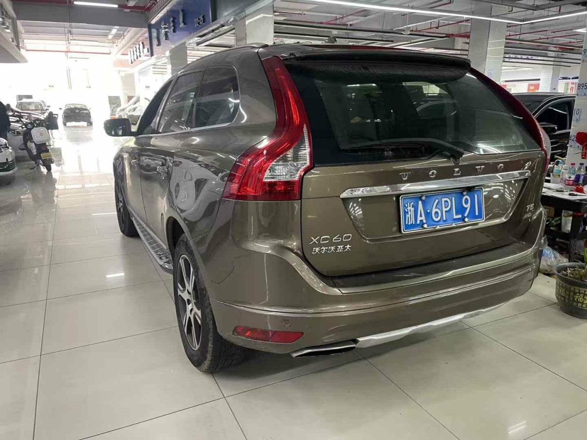 2015年1月沃爾沃 XC60  2015款 T5 智進(jìn)版