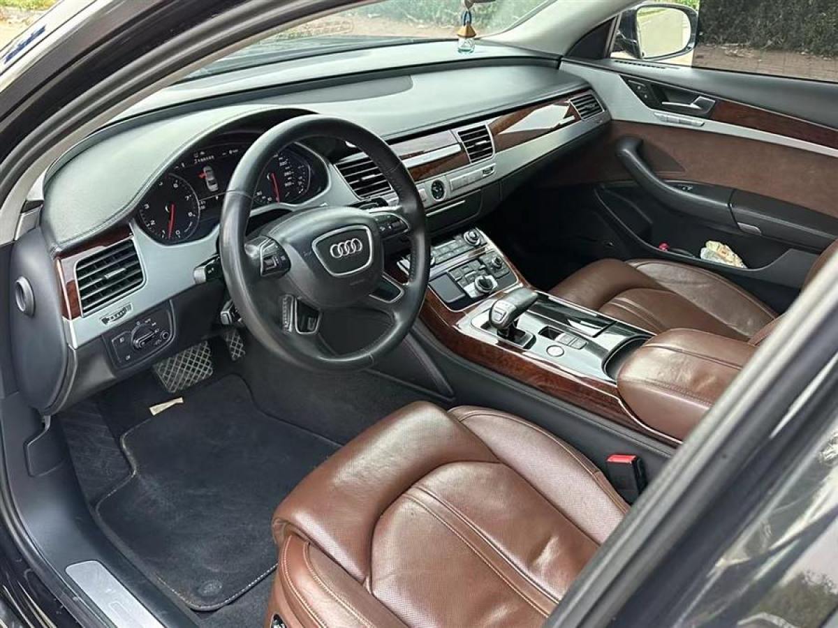 奧迪 奧迪A8  2013款 A8L 45 TFSI quattro豪華型圖片