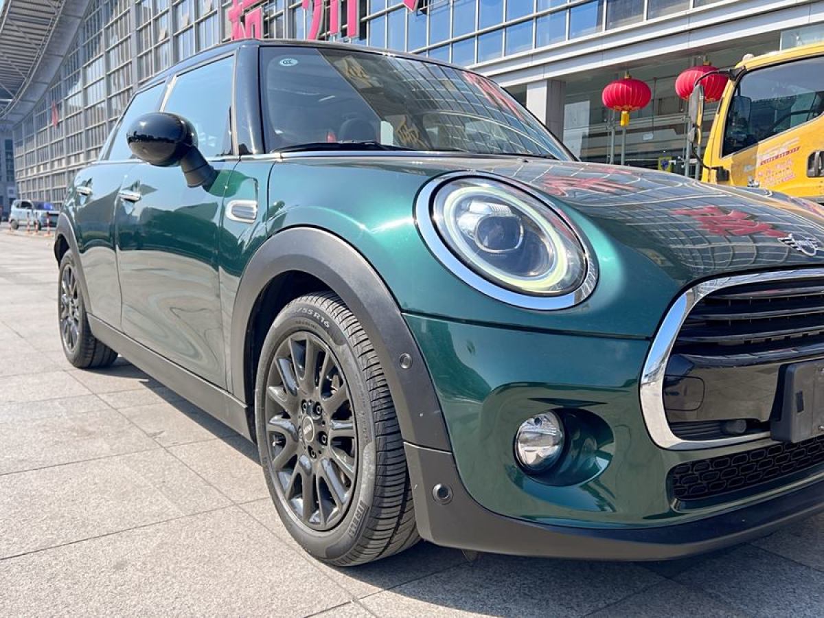 MINI MINI  2018款 1.5T COOPER 經(jīng)典派 五門版圖片