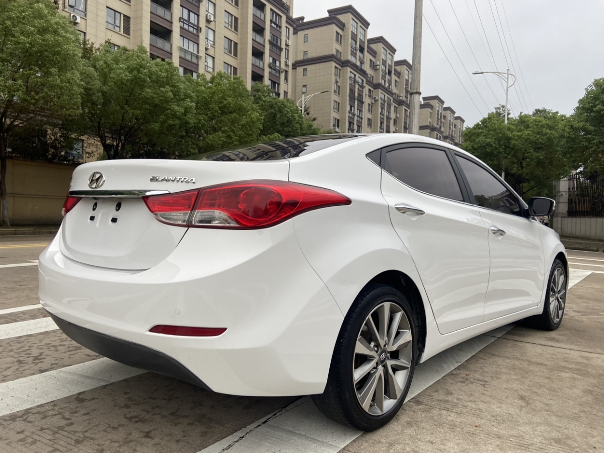 2016年3月現(xiàn)代 朗動  2015款 1.6L 自動領(lǐng)先型