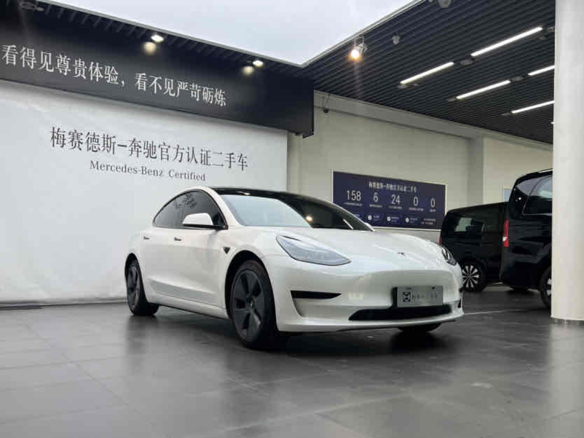 特斯拉 Model 3  2022款 改款 后輪驅(qū)動版圖片