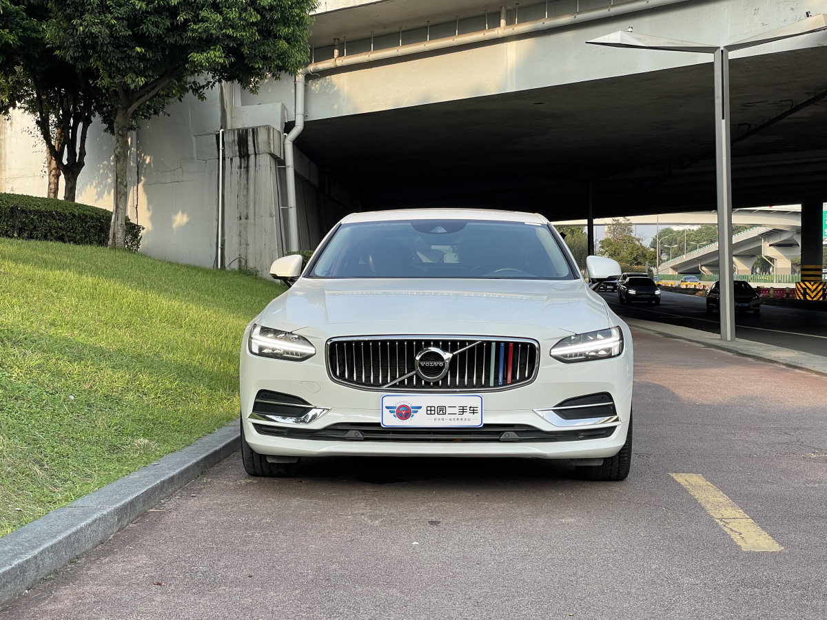 沃尔沃 S90  2020款 改款 T4 智行豪华版图片